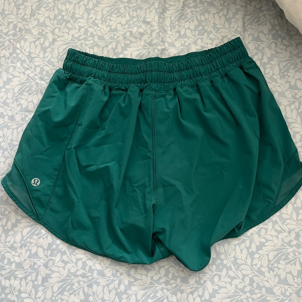 Lululemon LR Hotty Hot 4” Inseam